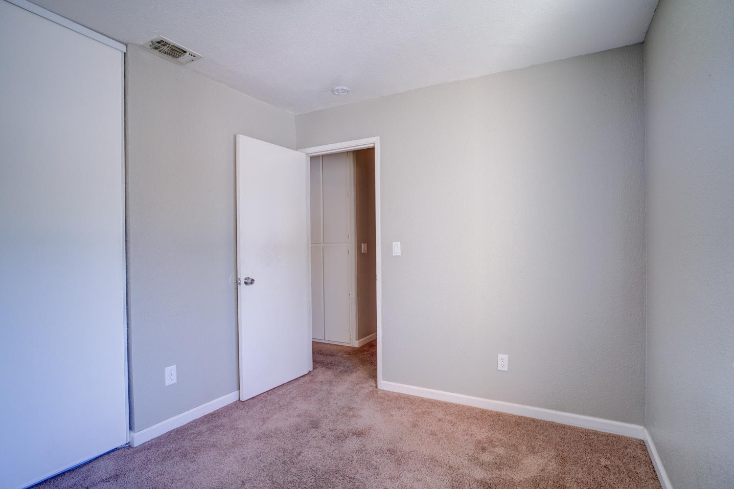 Photo #24: 225055138 Listing: Photo #24