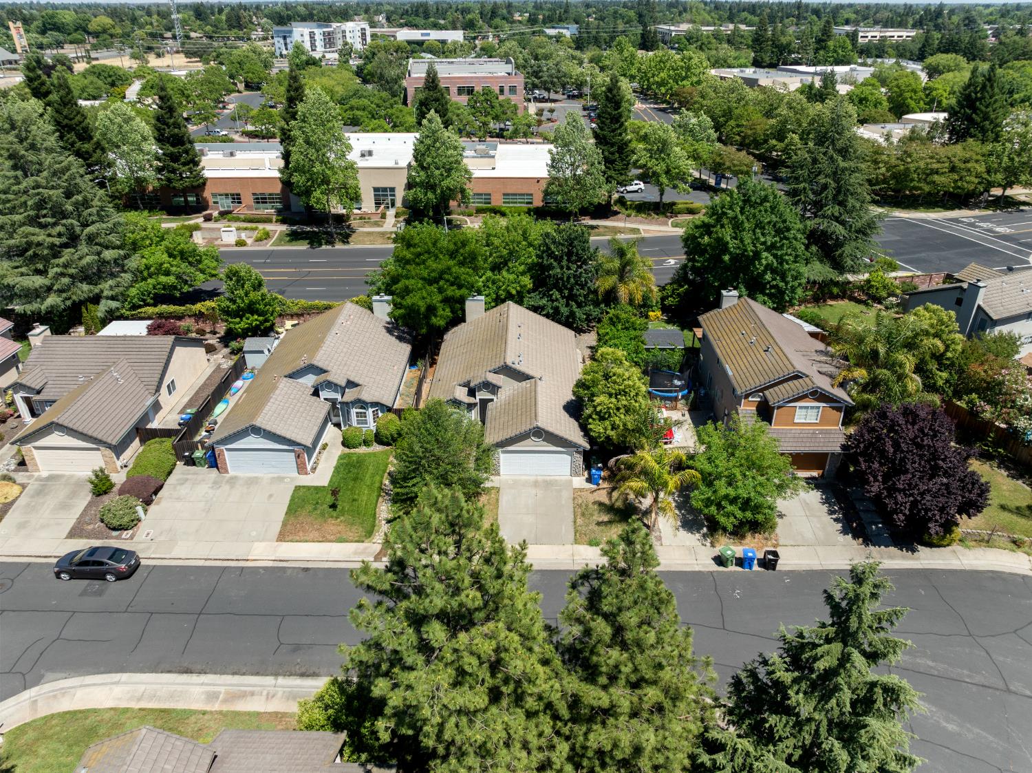 Ariel Court, Elk Grove, California image 27