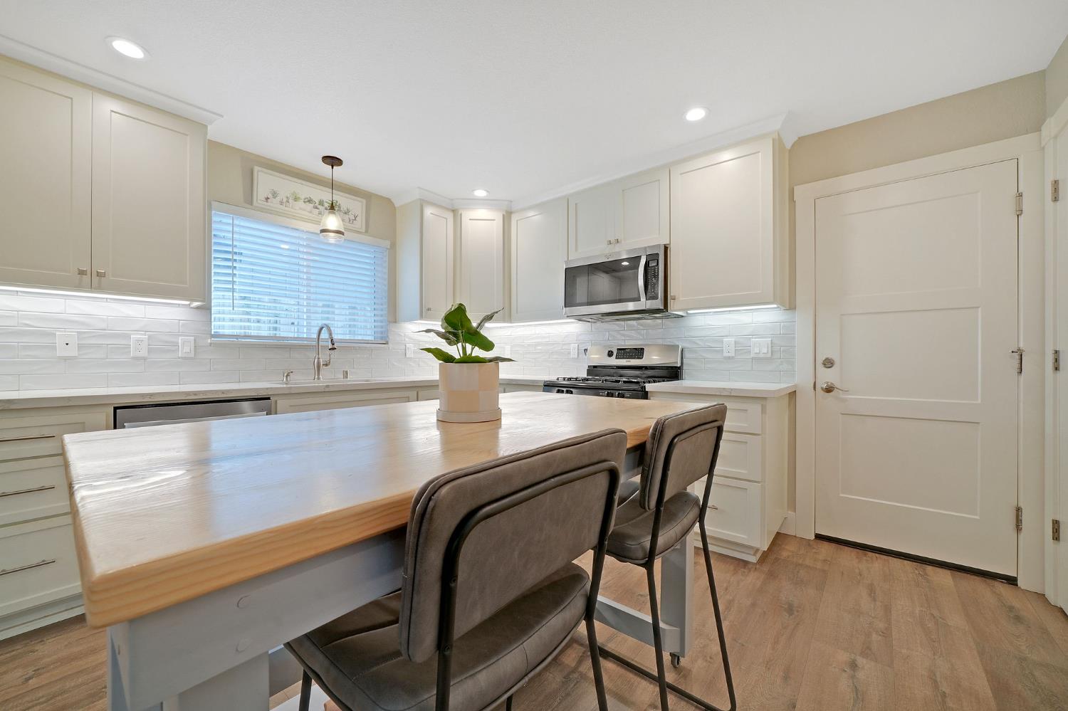 Terrace View Circle, Jackson, California image 13