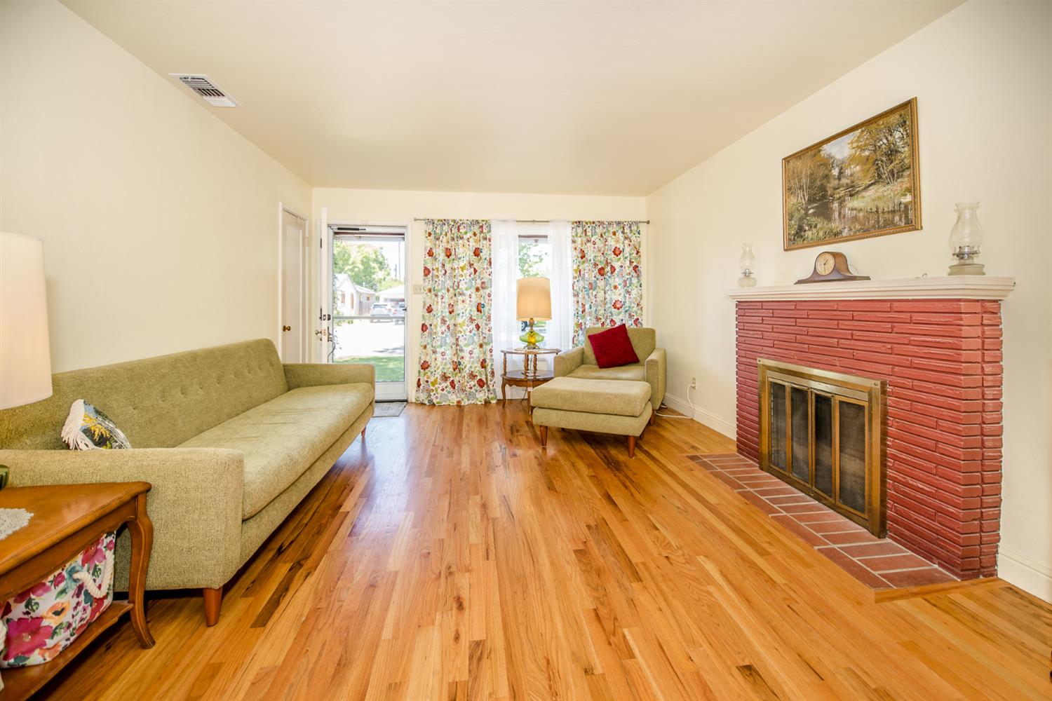 Casa Linda Drive, Woodland, California image 23