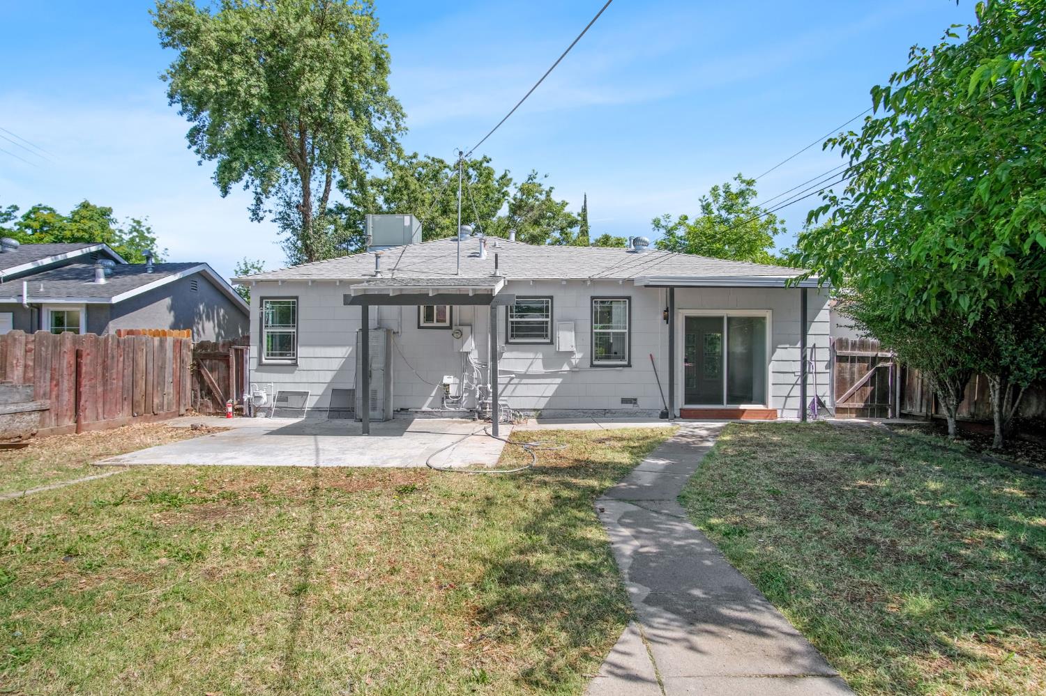 Maple Street, Modesto, California image 20