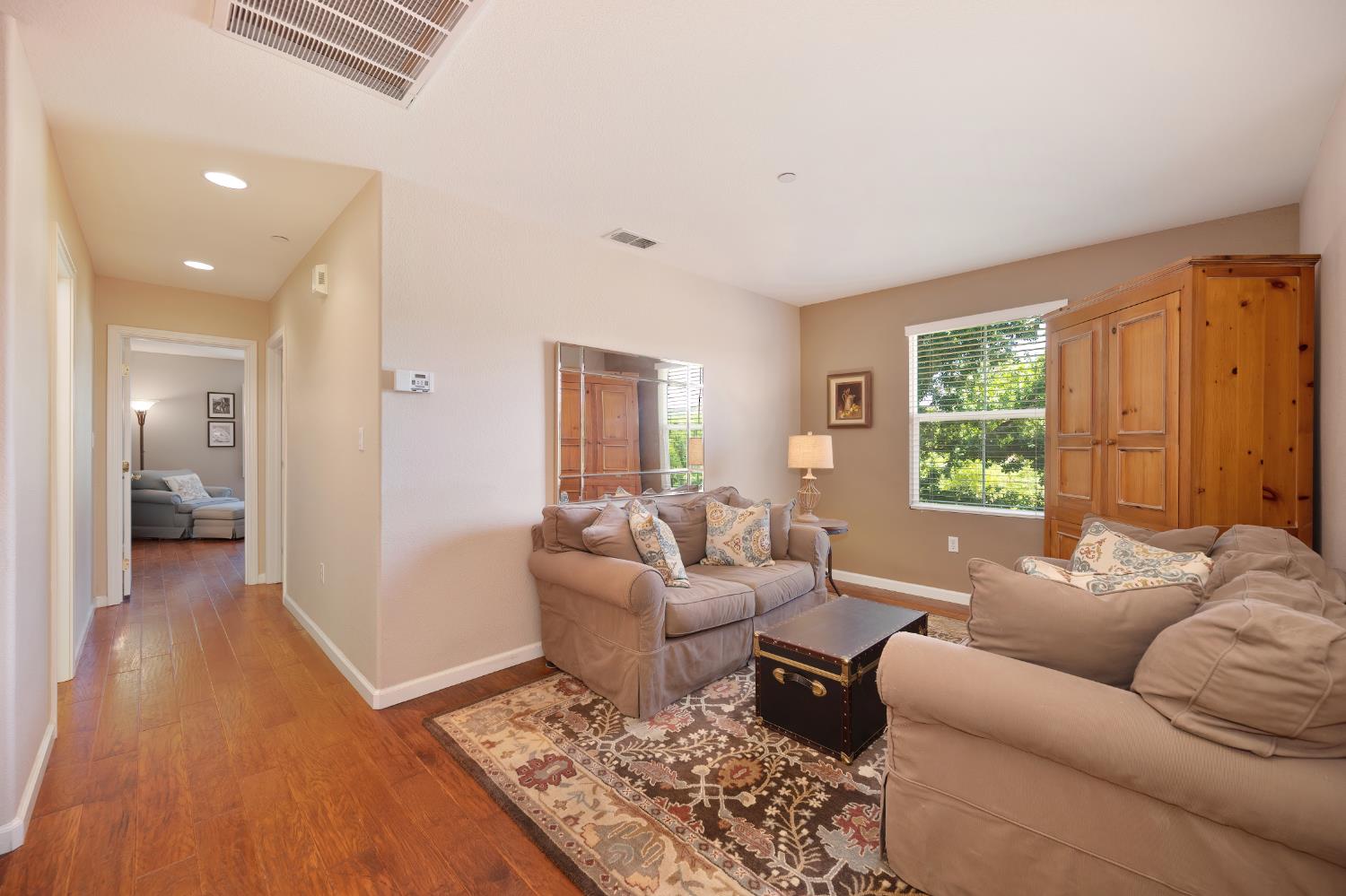 Photo #20: 225067967 Listing: Photo #20