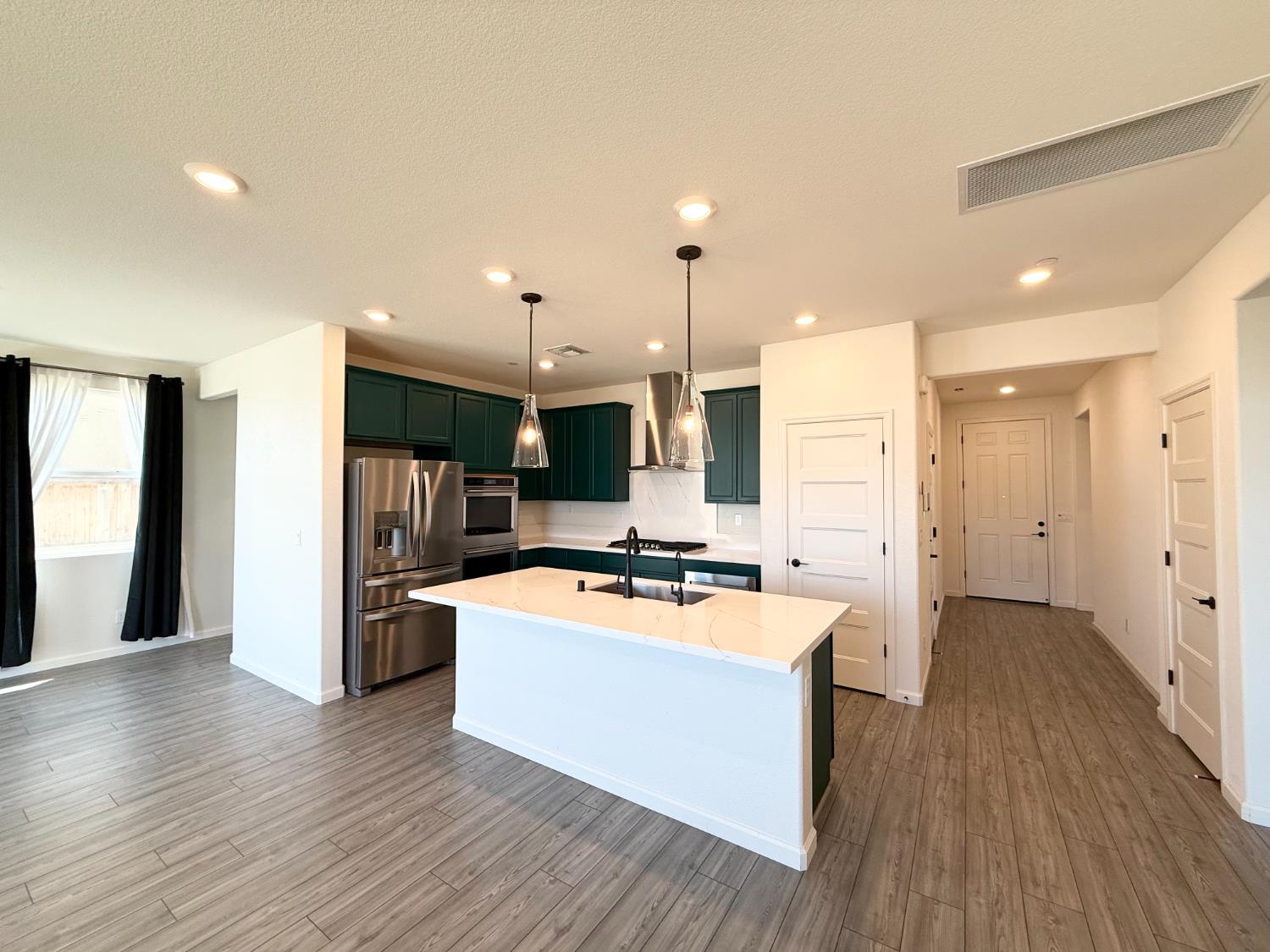 Featherstone Drive, Patterson, California image 10