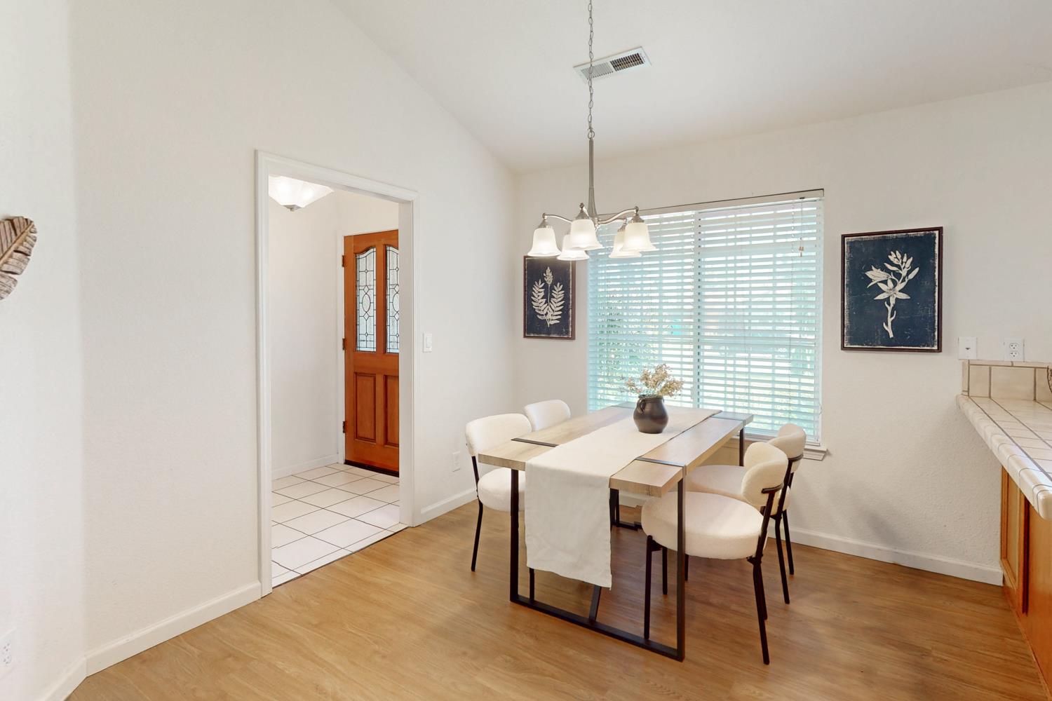 Donald Court, Yuba City, California image 12