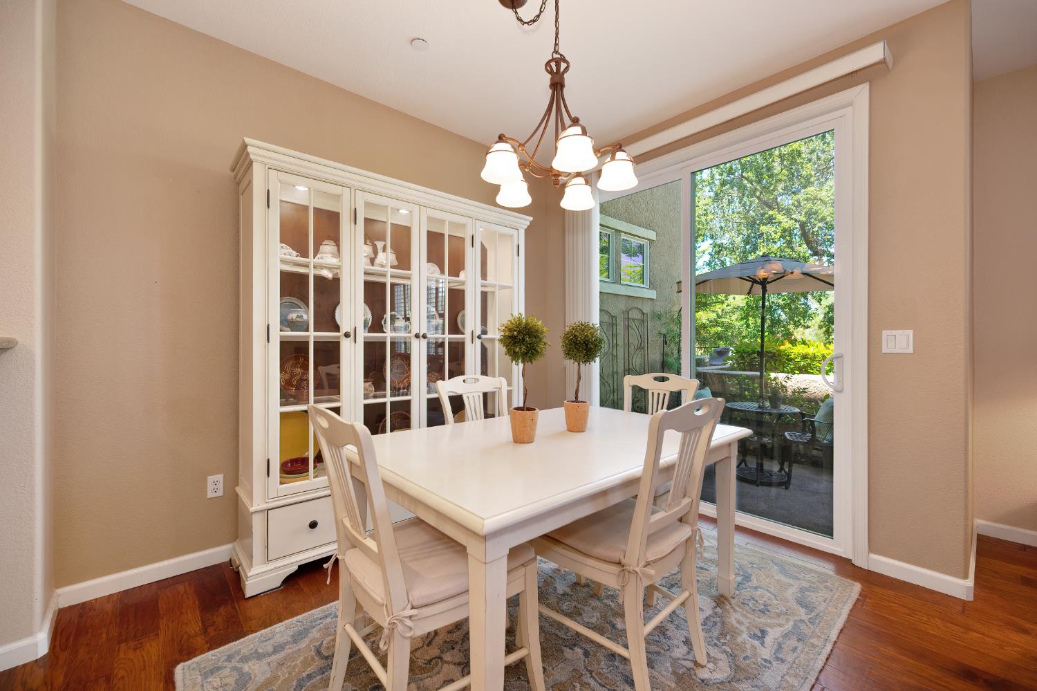 Photo #11: 225067967 Listing: Photo #11