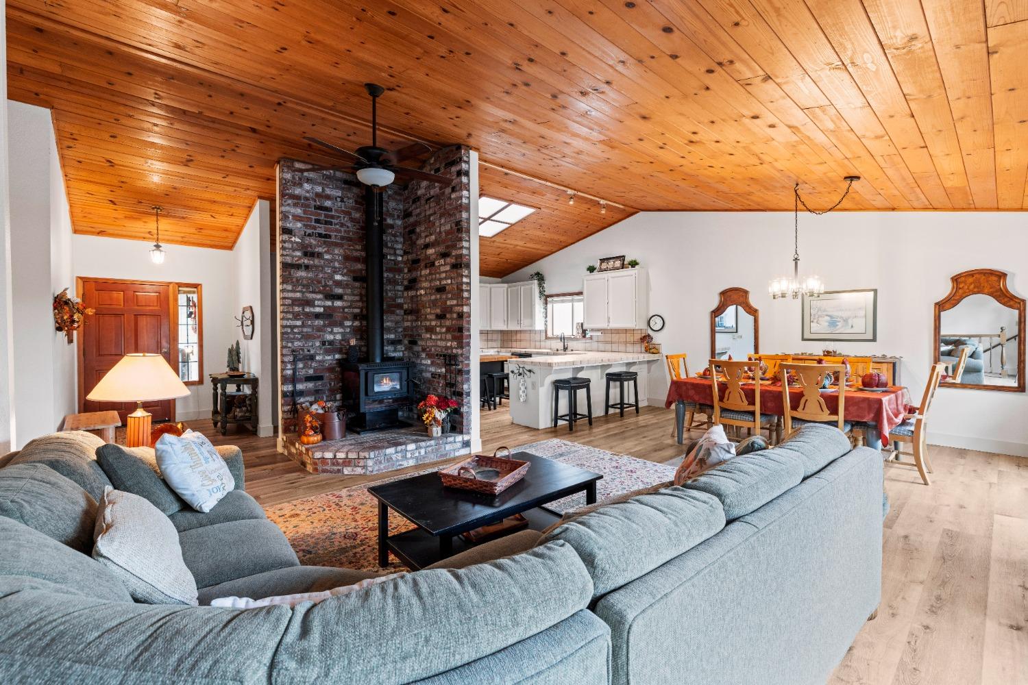 Sunset Ridge Dr, Auburn, California image 15