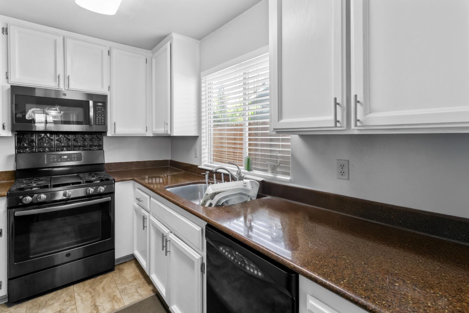 Anderson Wood Way, Rio Linda, California image 12