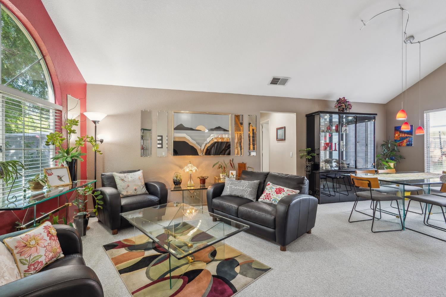 Derbyshire Circle, Sacramento, California image 3