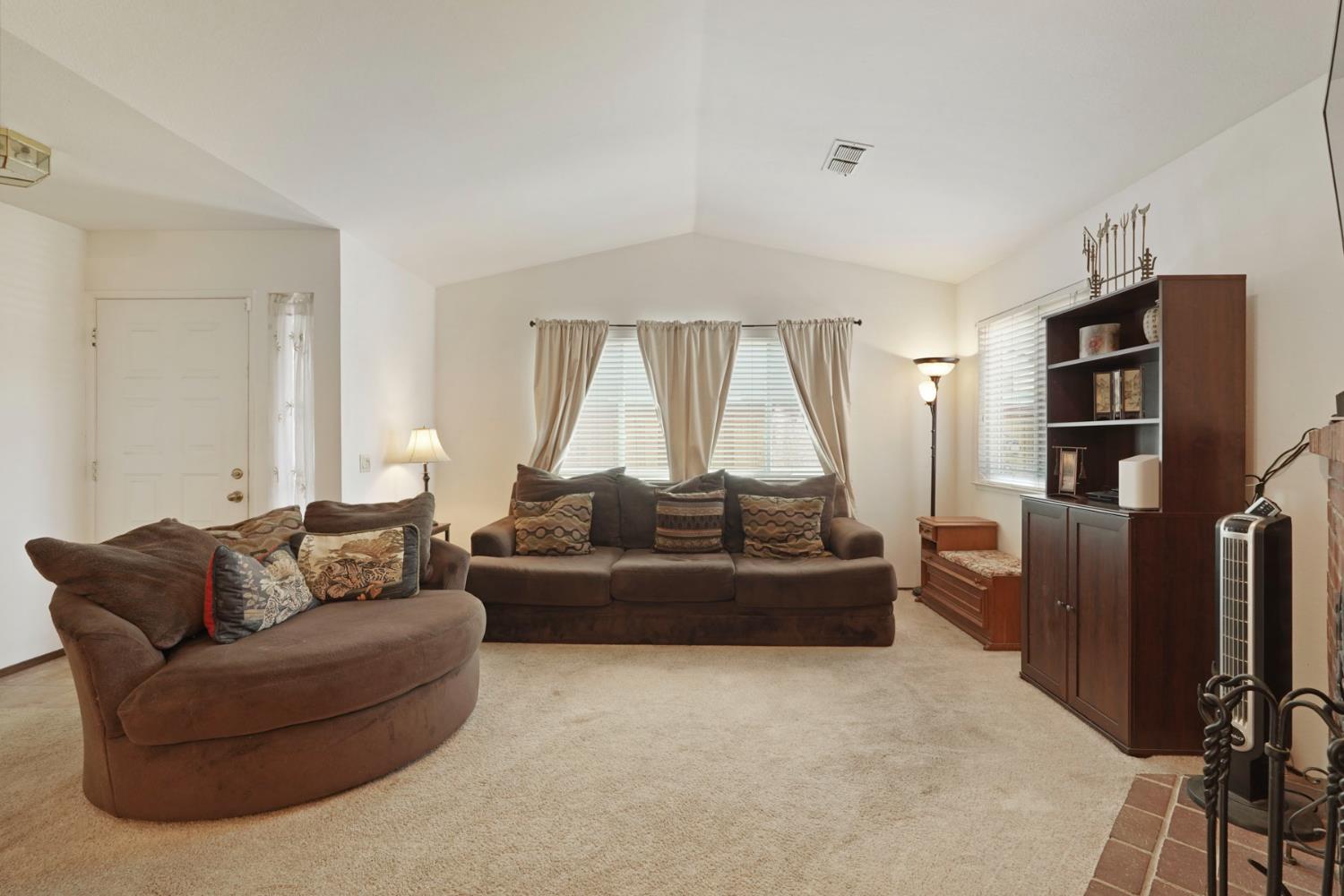 La Luna Court, Citrus Heights, California image 9