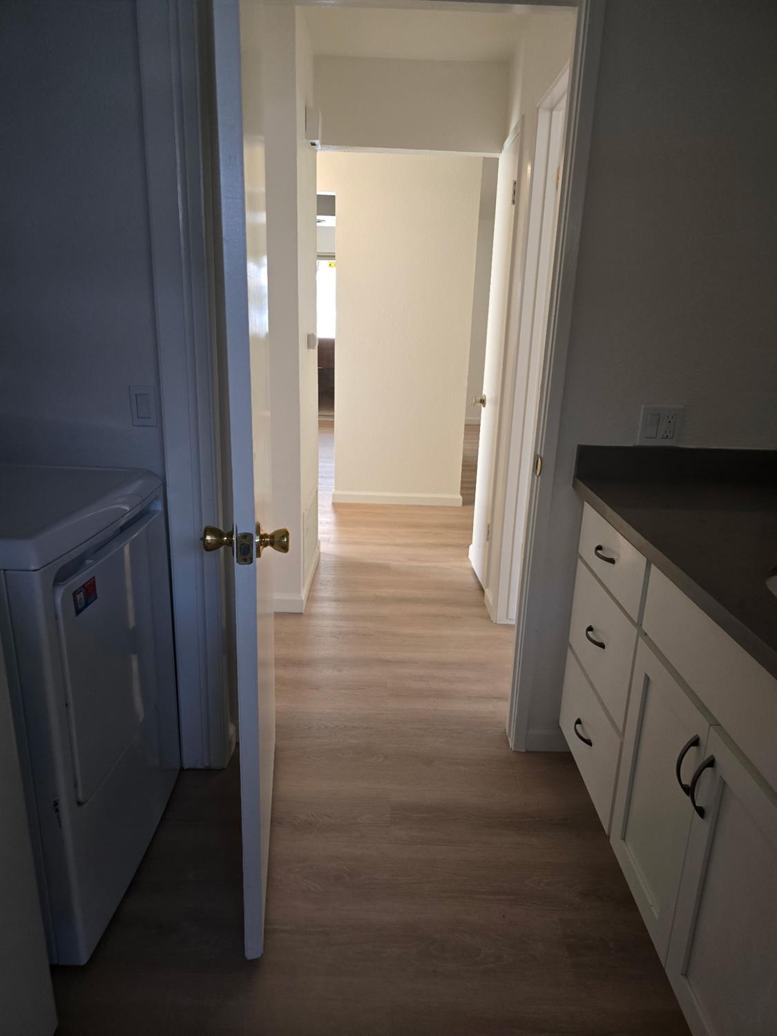 Photo #10: 225067383 Listing: Photo #10