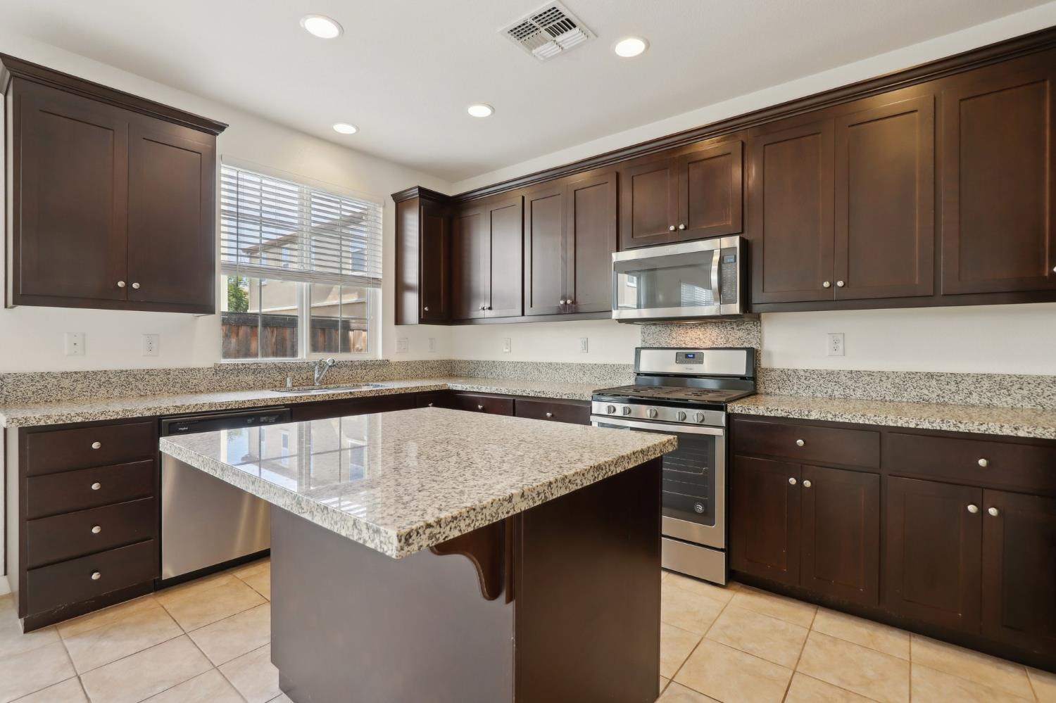 Sycamore Grove Lane, Roseville, California image 7