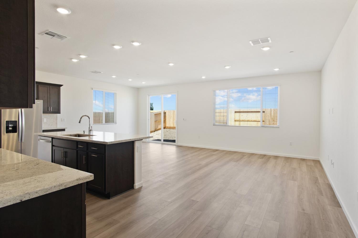 Hedaro Place, Manteca, California image 10
