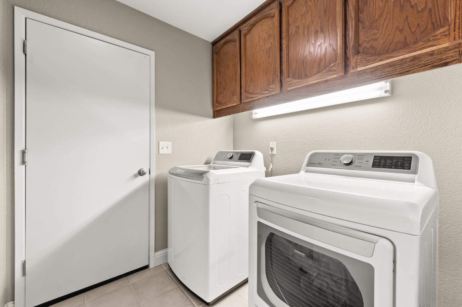 Revere Drive, Roseville, California image 32