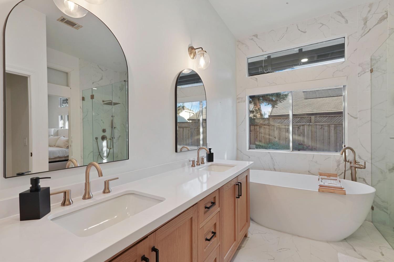 Sweetwood Drive, Lodi, California image 31