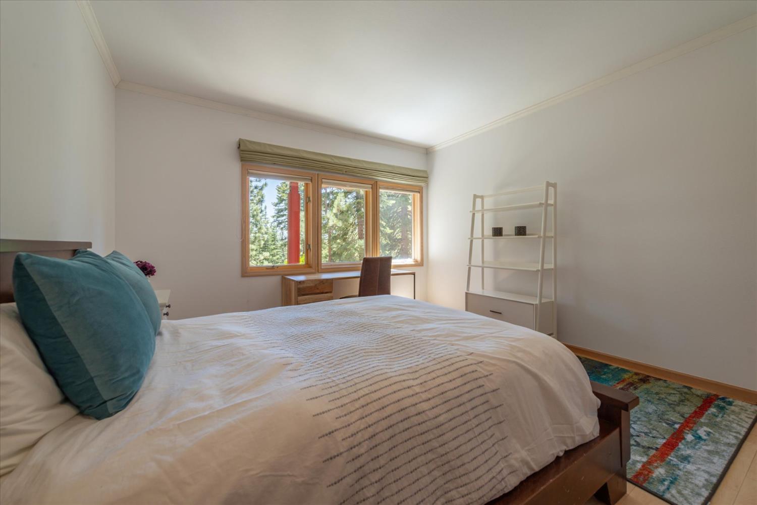 Falcon Point Place, Truckee, California image 50