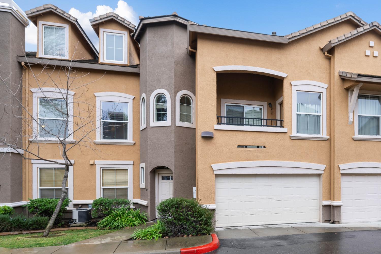 Photo #2: 225068251 Listing 