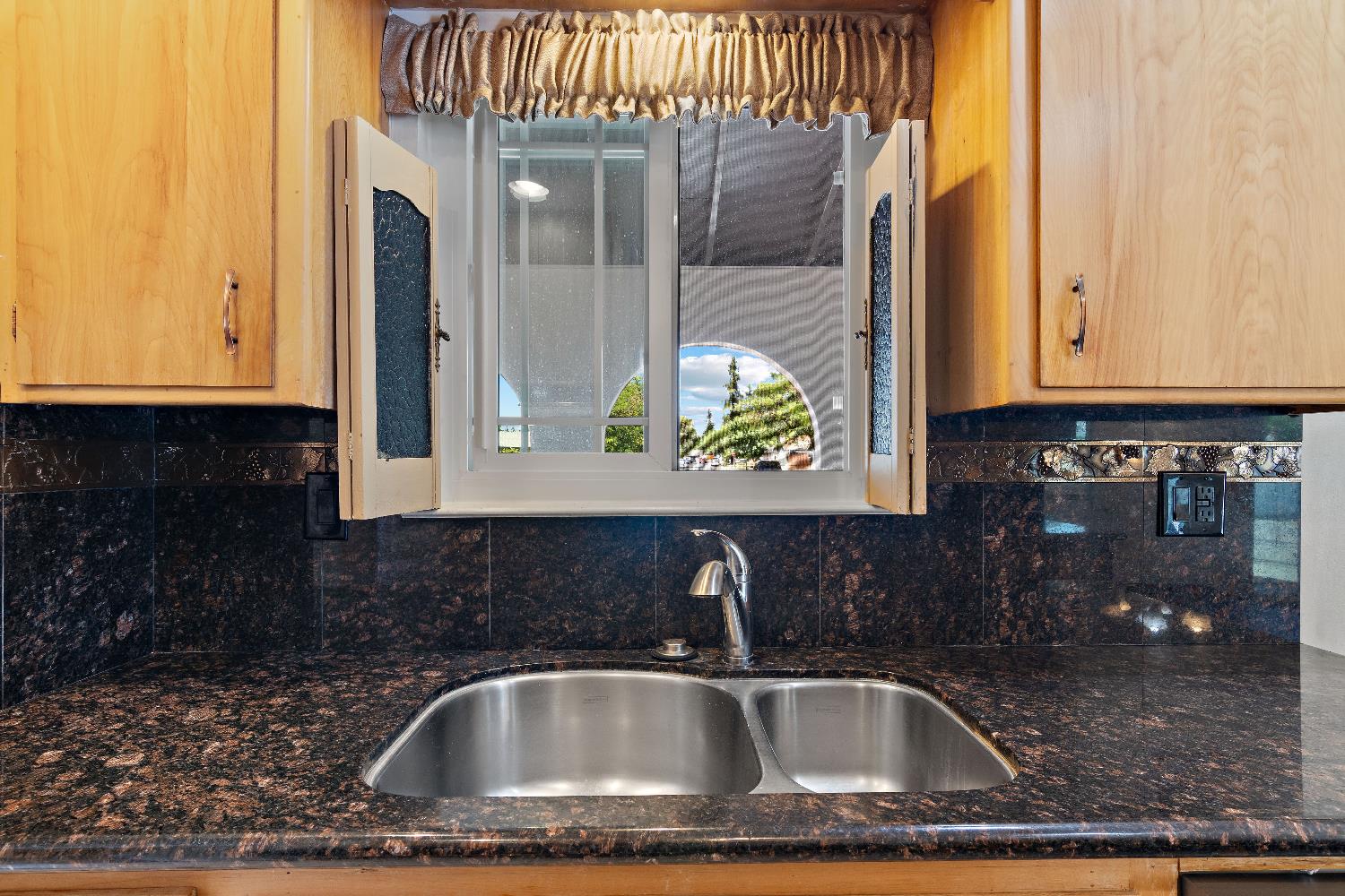 Lisa Court, Modesto, California image 9
