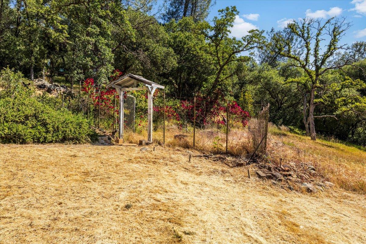 Meyer Ravine Road, Grass Valley, California image 50