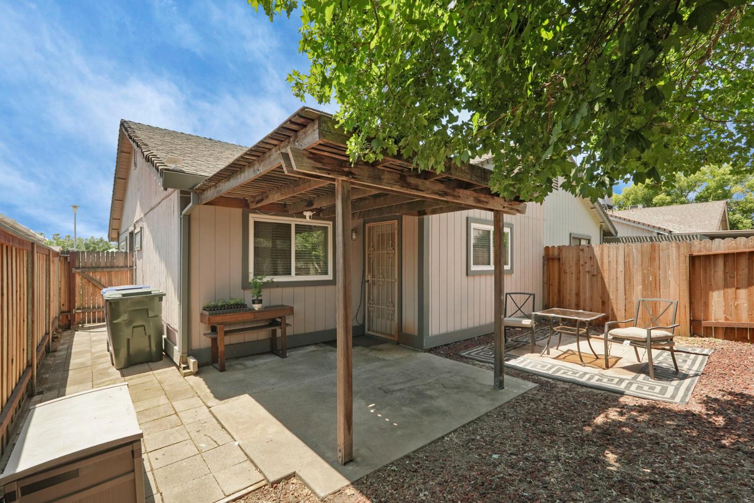 La Luna Court, Citrus Heights, California image 32