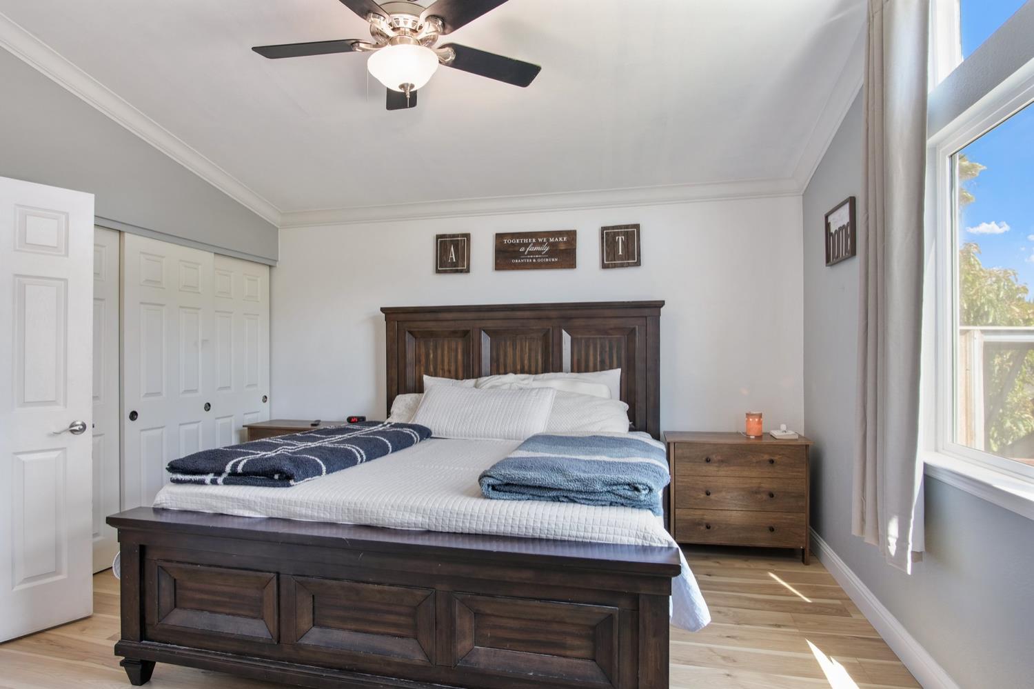 Bradford Court, Delhi, California image 23