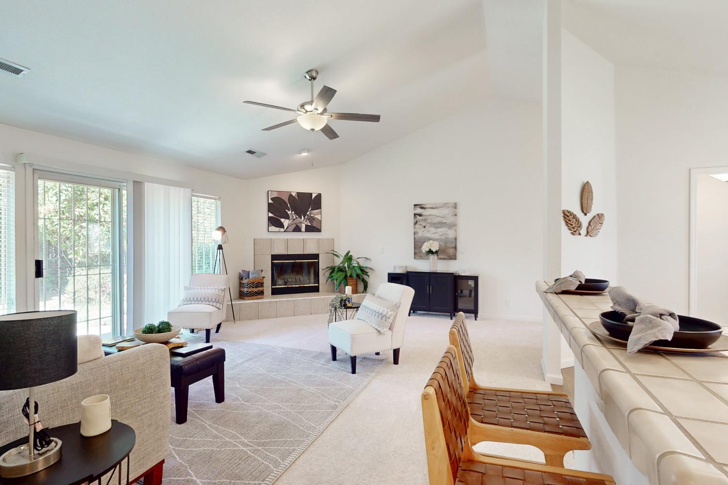 Donald Court, Yuba City, California image 8