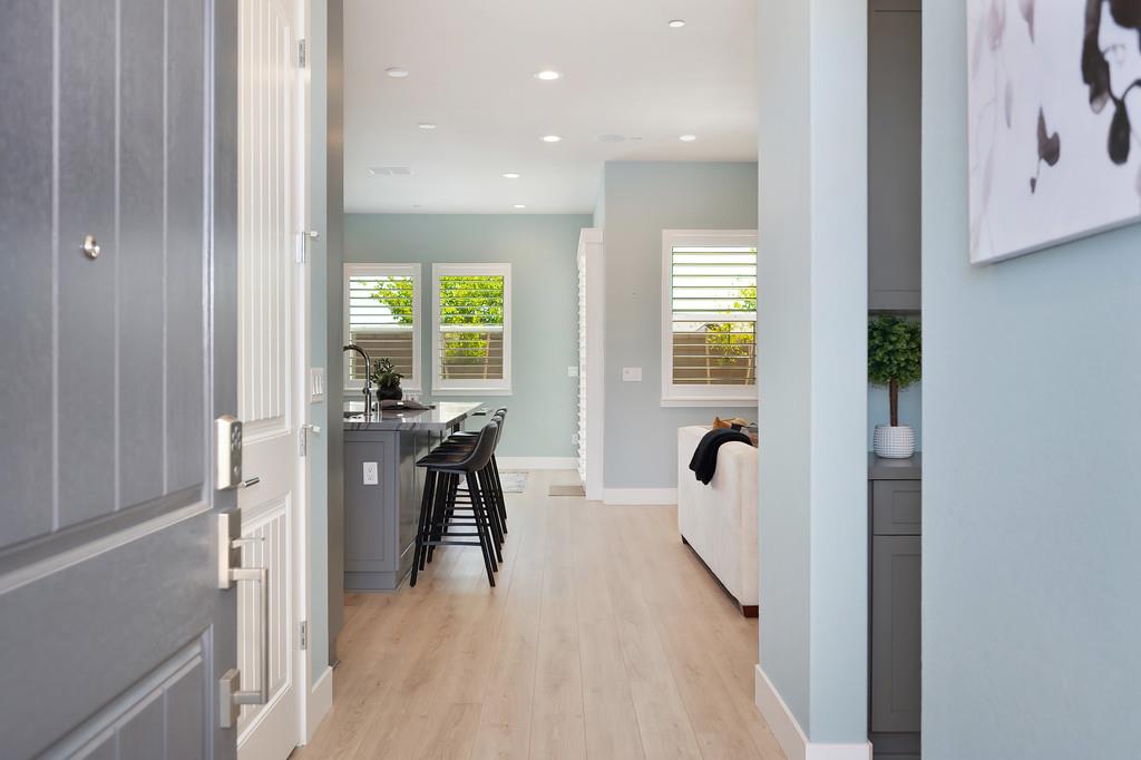 Pacific Wren Way, Folsom, California image 3