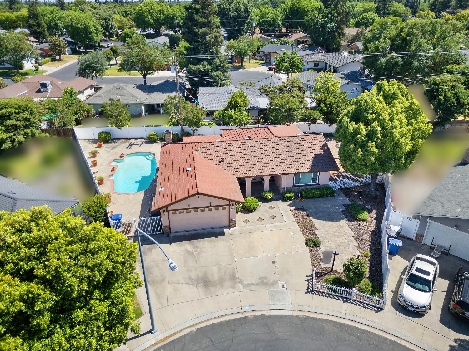 Lisa Court, Modesto, California image 35