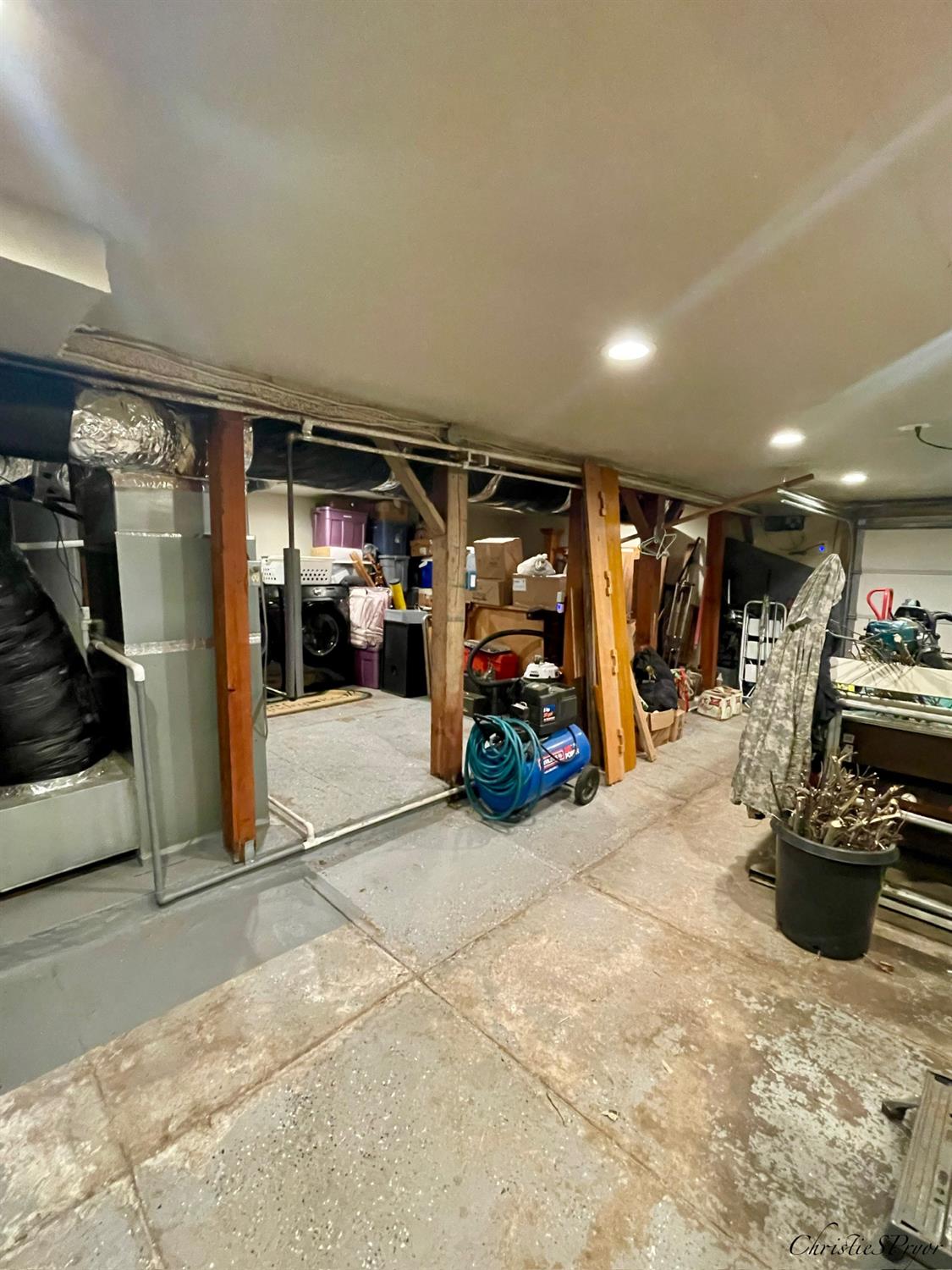 Elinore Street, Dunsmuir, California image 20