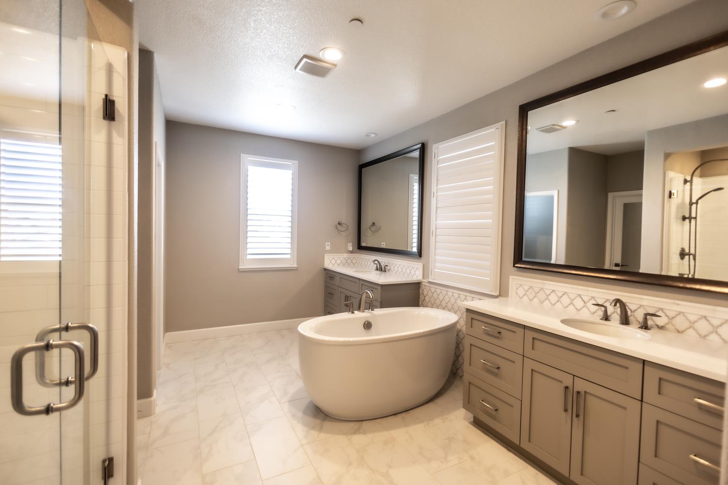 Harvest Lane, Manteca, California image 17