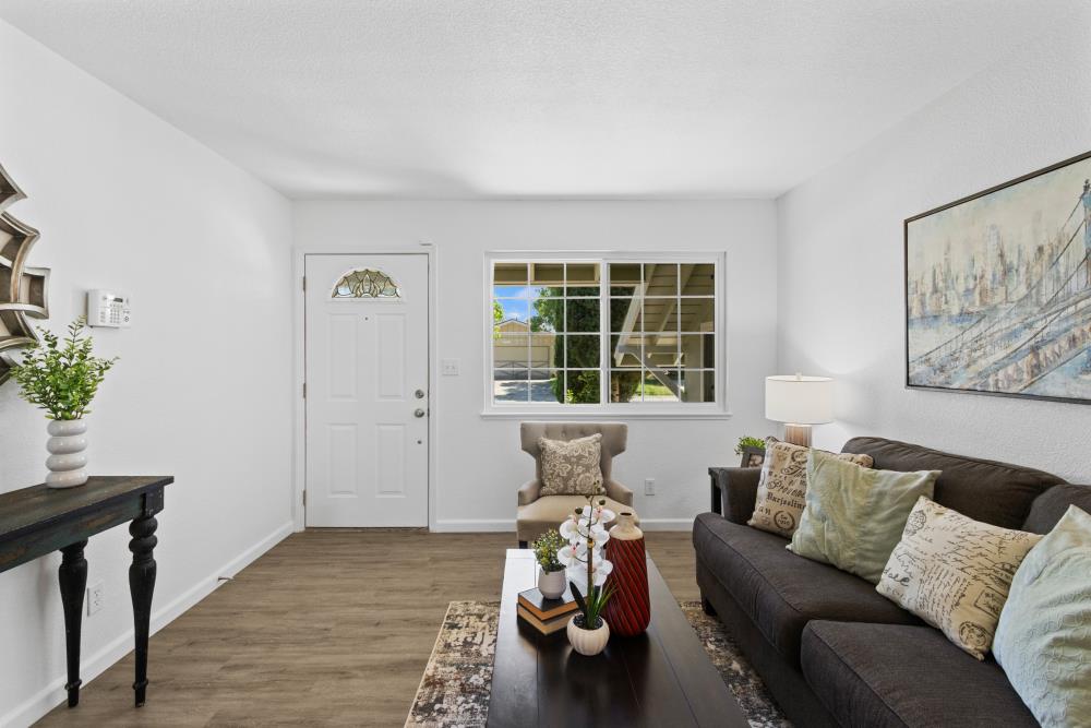 Rumford Avenue, Citrus Heights, California image 11