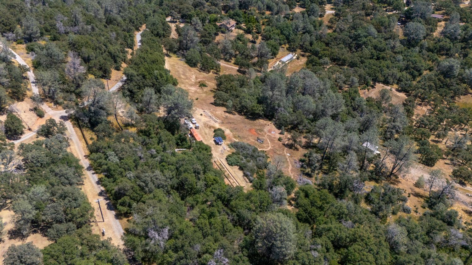 Roving Way, Grass Valley, California image 18