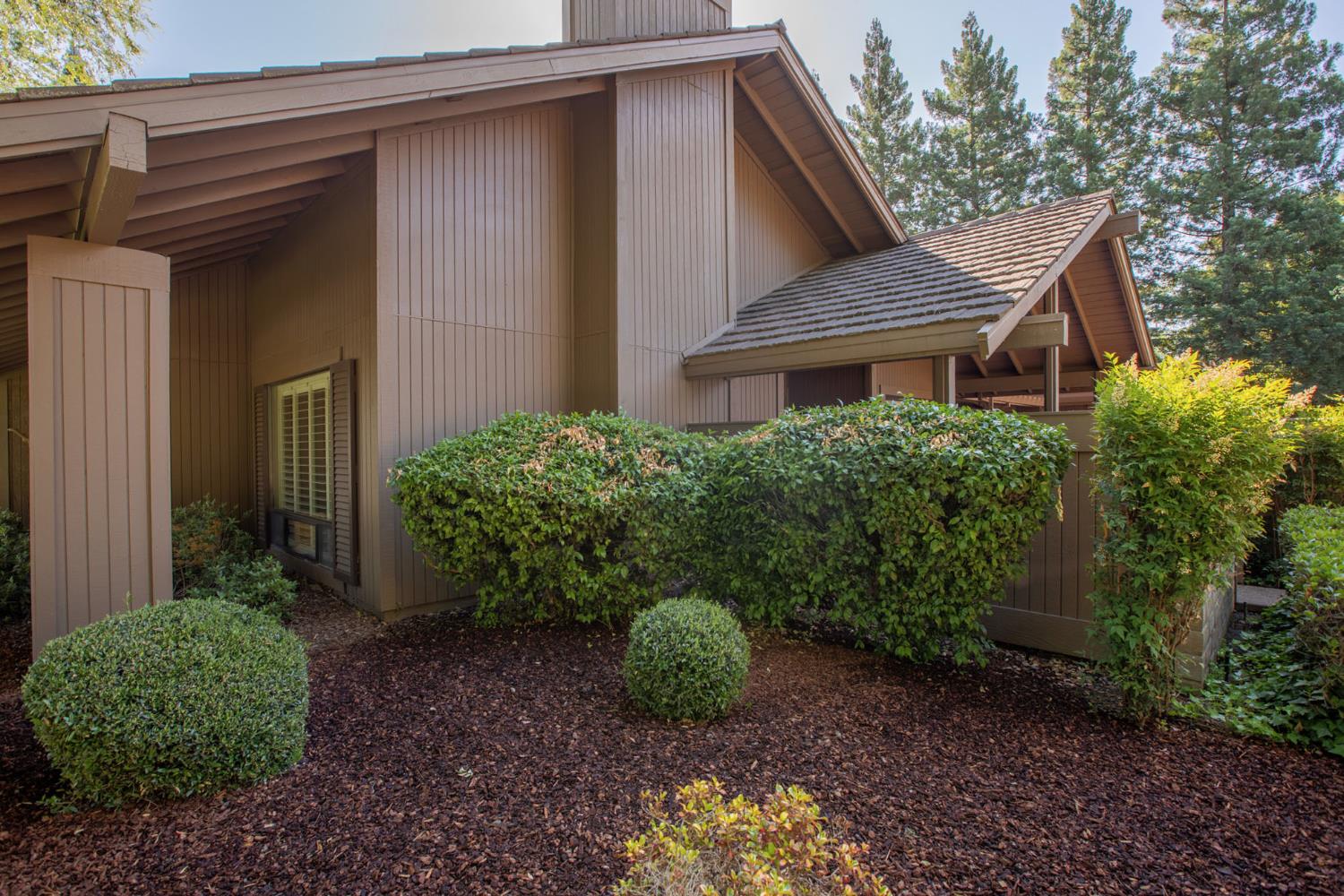 Photo #2: 225068079 Listing 