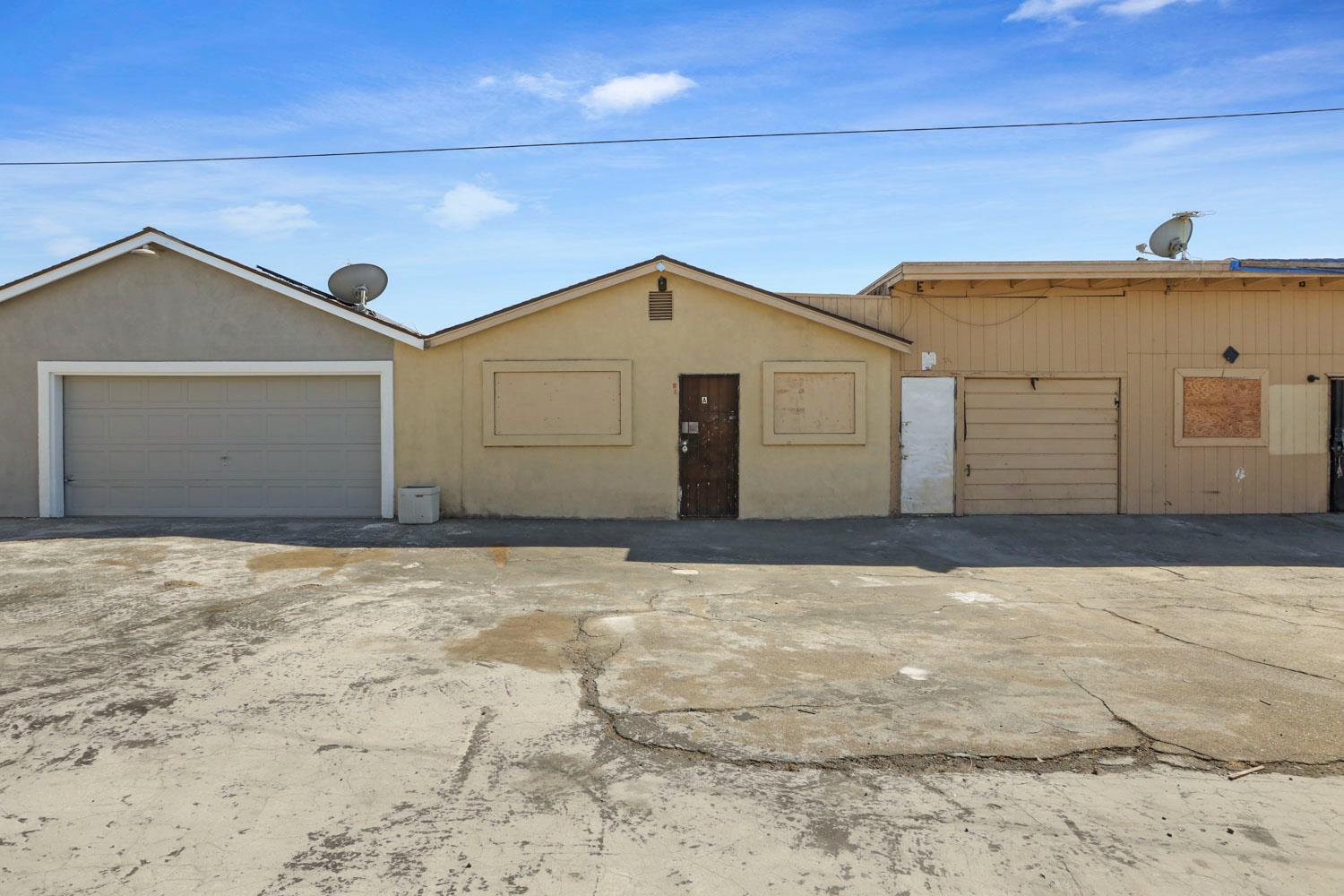 S Main Street, Manteca, California image 49