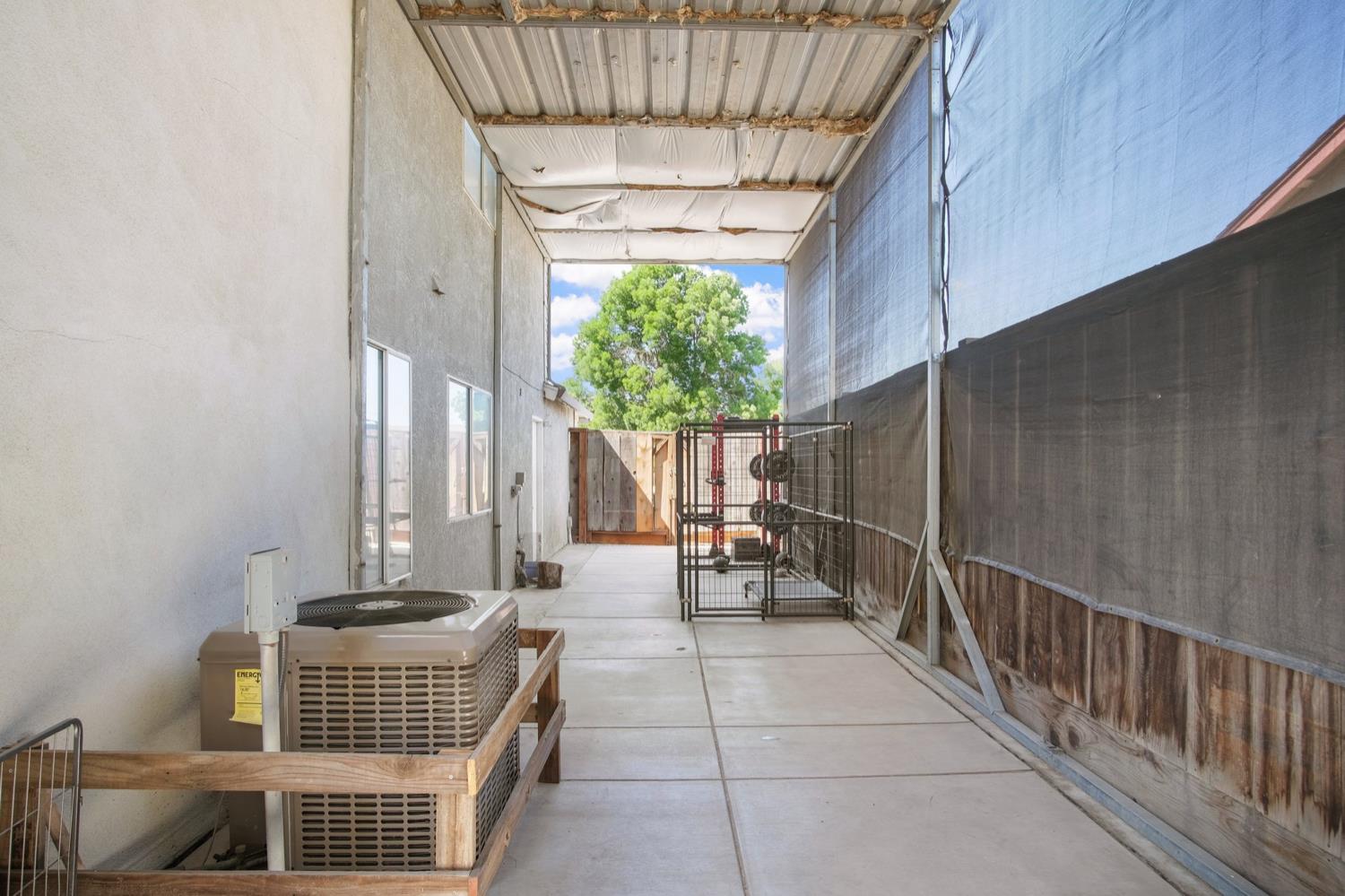 Bradford Court, Delhi, California image 25