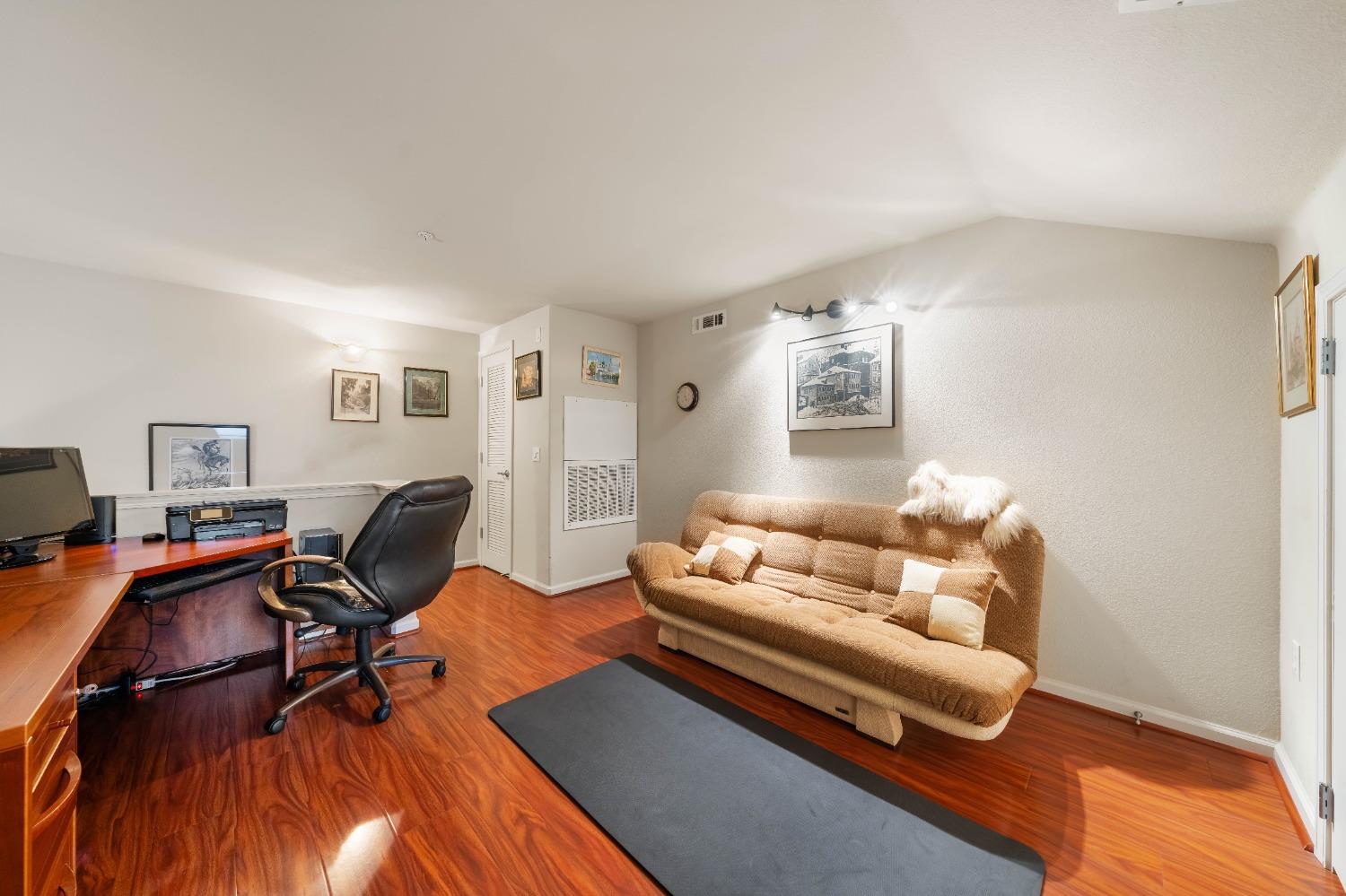 Photo #24: 225068251 Listing: Photo #24