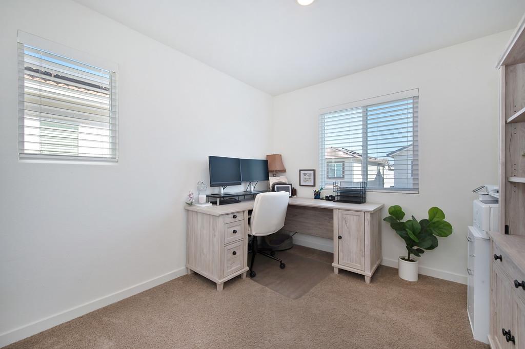 Molino Circle, Roseville, California image 18