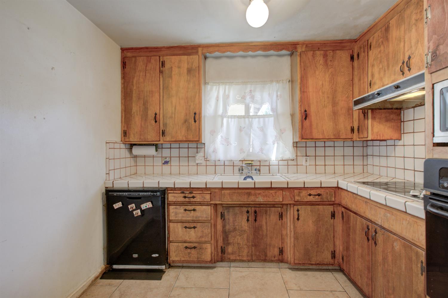 Kingsbury Avenue, Modesto, California image 15