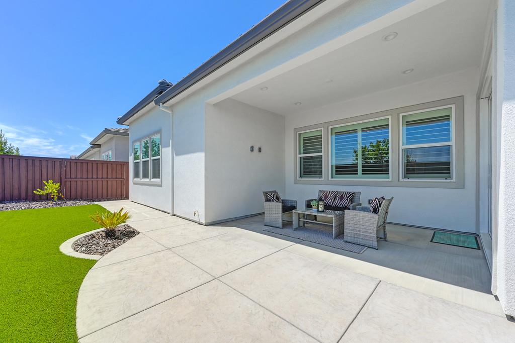 Pacific Wren Way, Folsom, California image 38