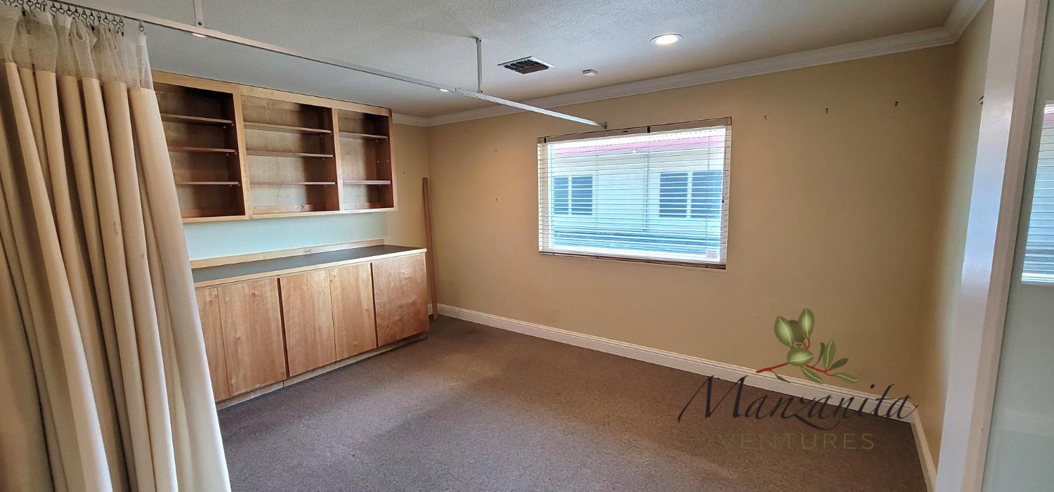 Detail Gallery Image 5 of 8 For 1217 W Tokay St #D,  Lodi,  CA 95240 - – Beds | – Baths