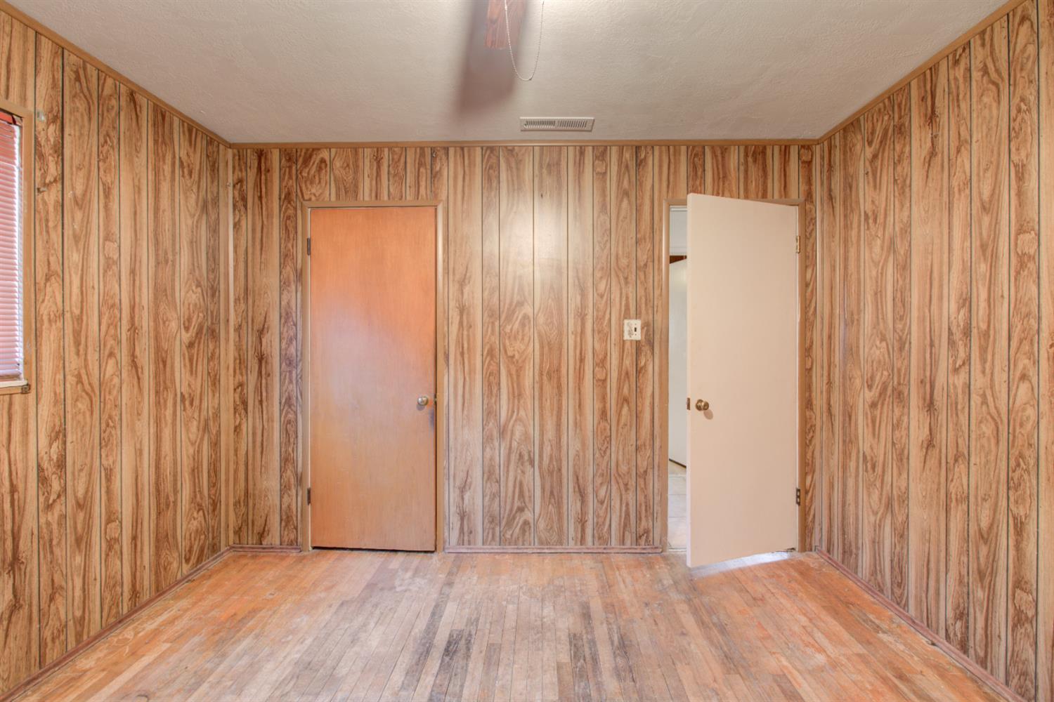 Kingsbury Avenue, Modesto, California image 7