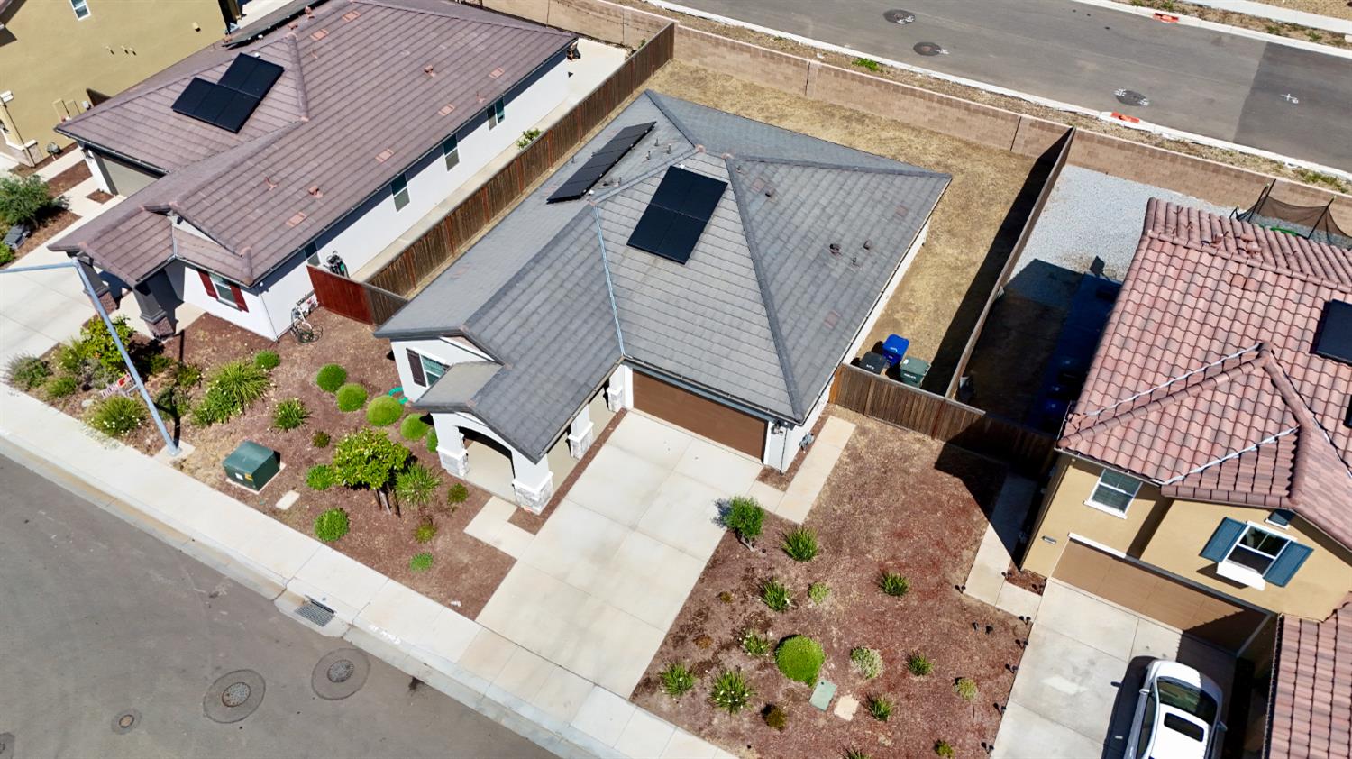 Featherstone Drive, Patterson, California image 8