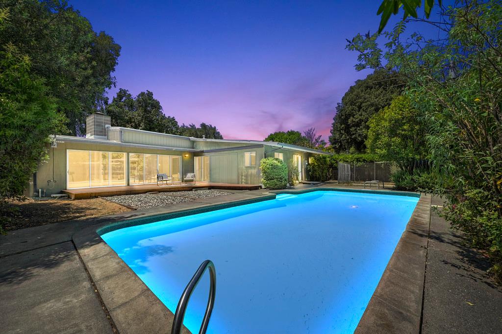 Sycamore Lane, Davis, California image 46