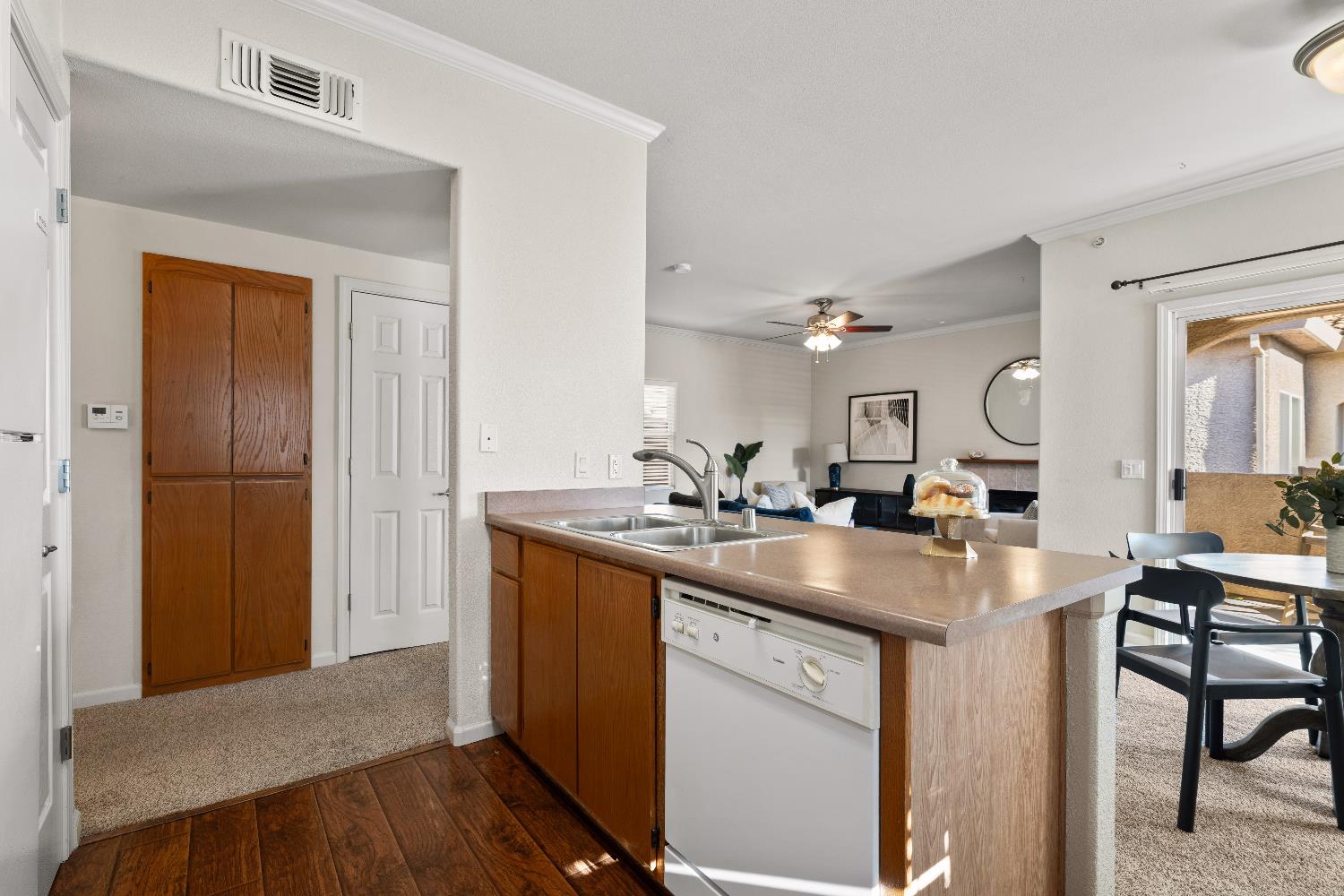 Photo #14: 225067180 Listing: Photo #14