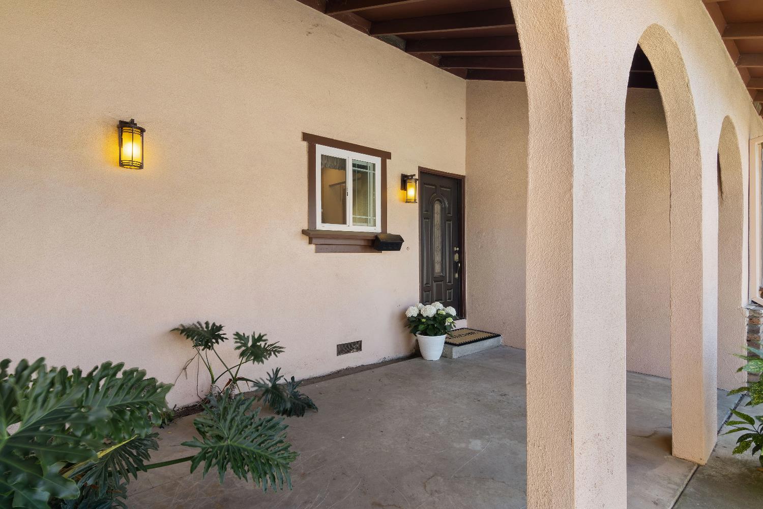 Lisa Court, Modesto, California image 3