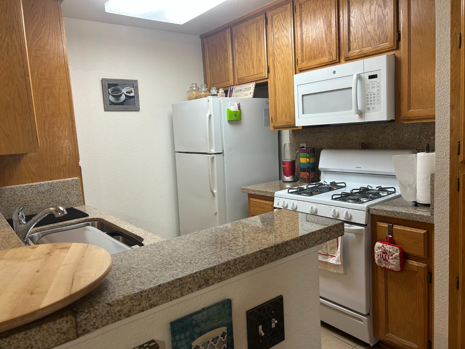 Photo #7: 225068511 Listing: Photo #7