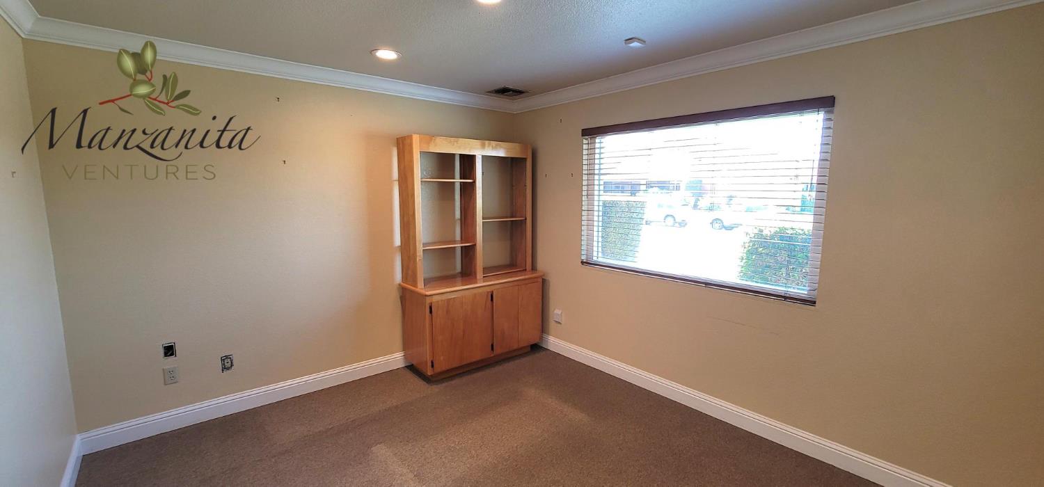 Detail Gallery Image 6 of 8 For 1217 W Tokay St #D,  Lodi,  CA 95240 - – Beds | – Baths