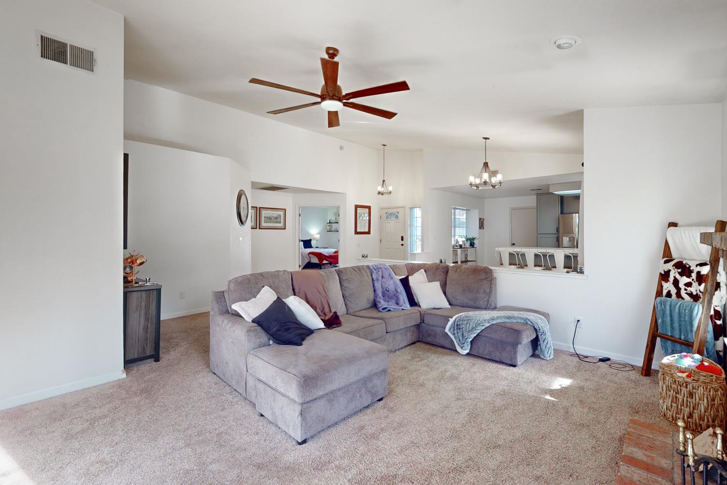 Yolanda Drive, Yuba City, California image 4