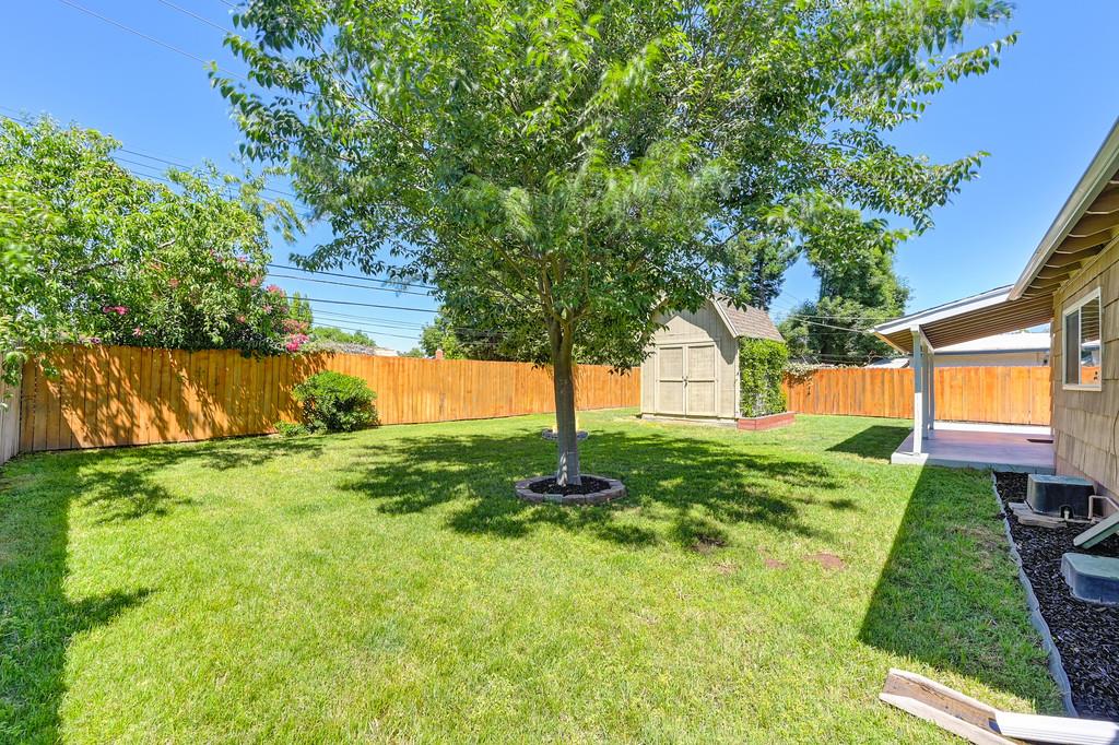Sobrante Way, Rancho Cordova, California image 21