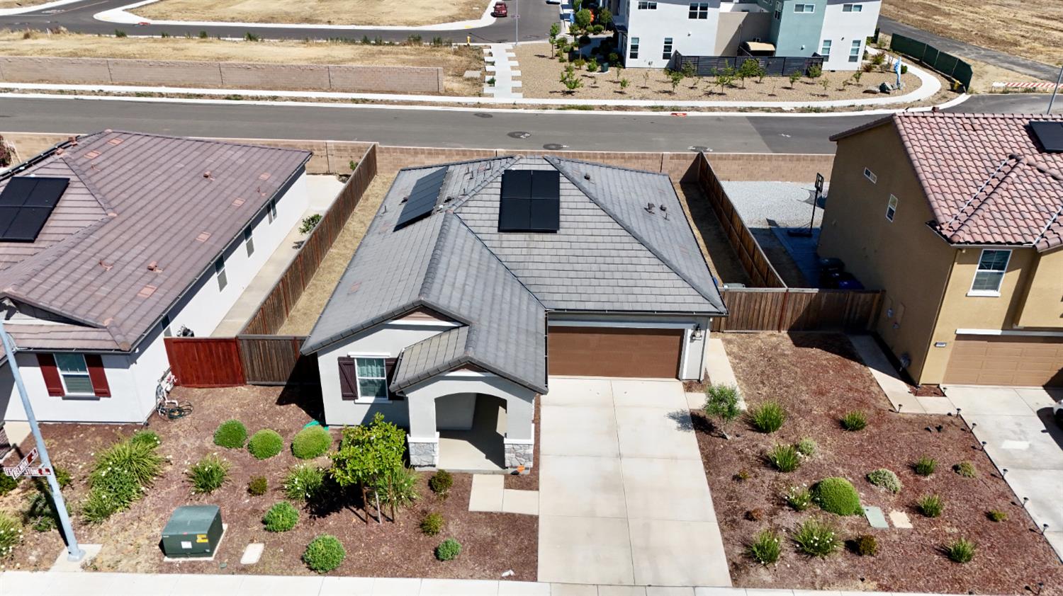 Featherstone Drive, Patterson, California image 4