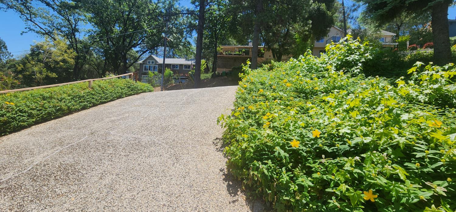 Sunset Ridge Dr, Auburn, California image 2